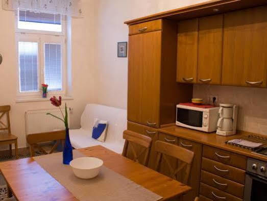 Na Smetance Aparthouse 3* Prag